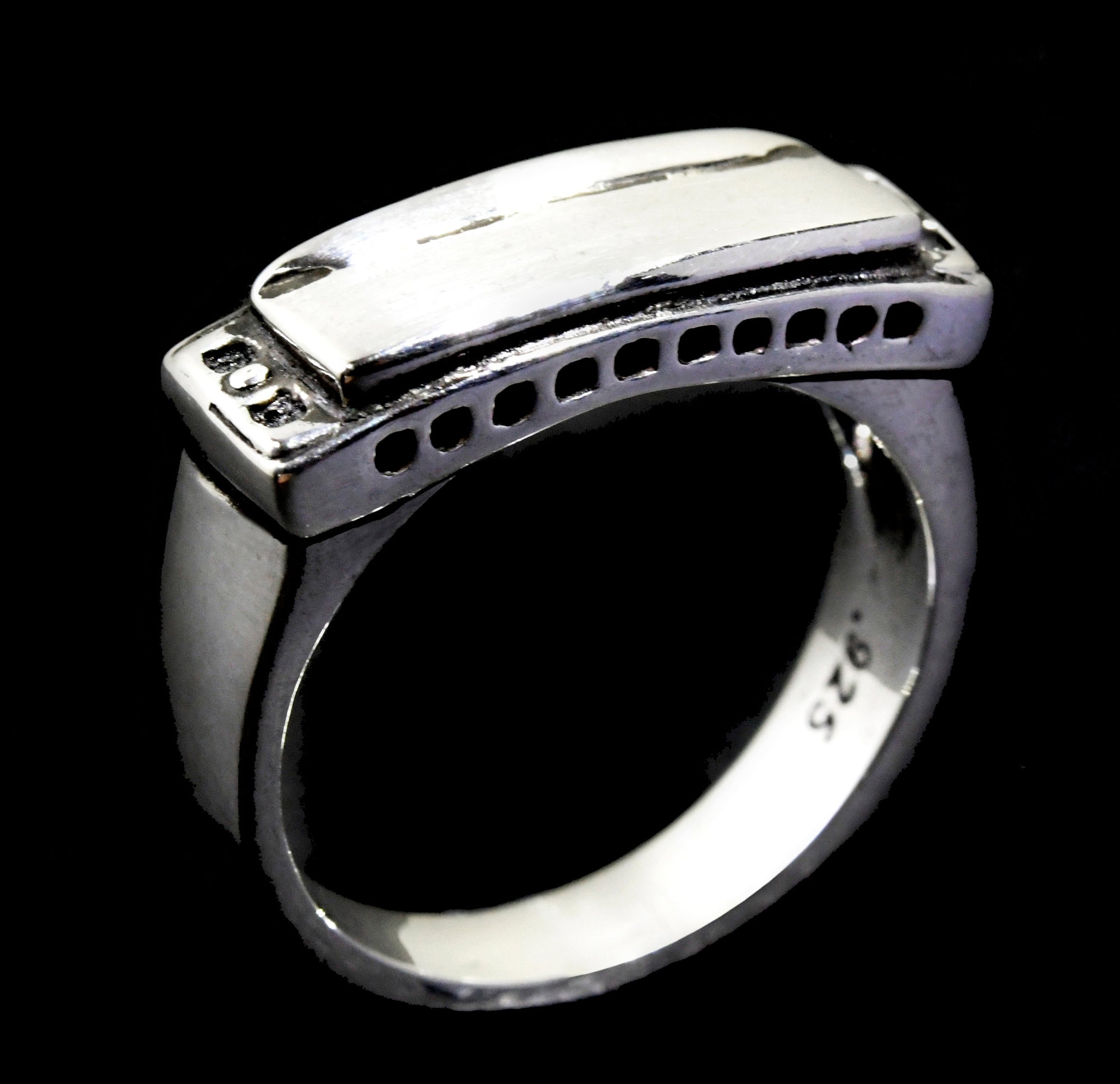 Small Harmonica Ring (14k Gold)