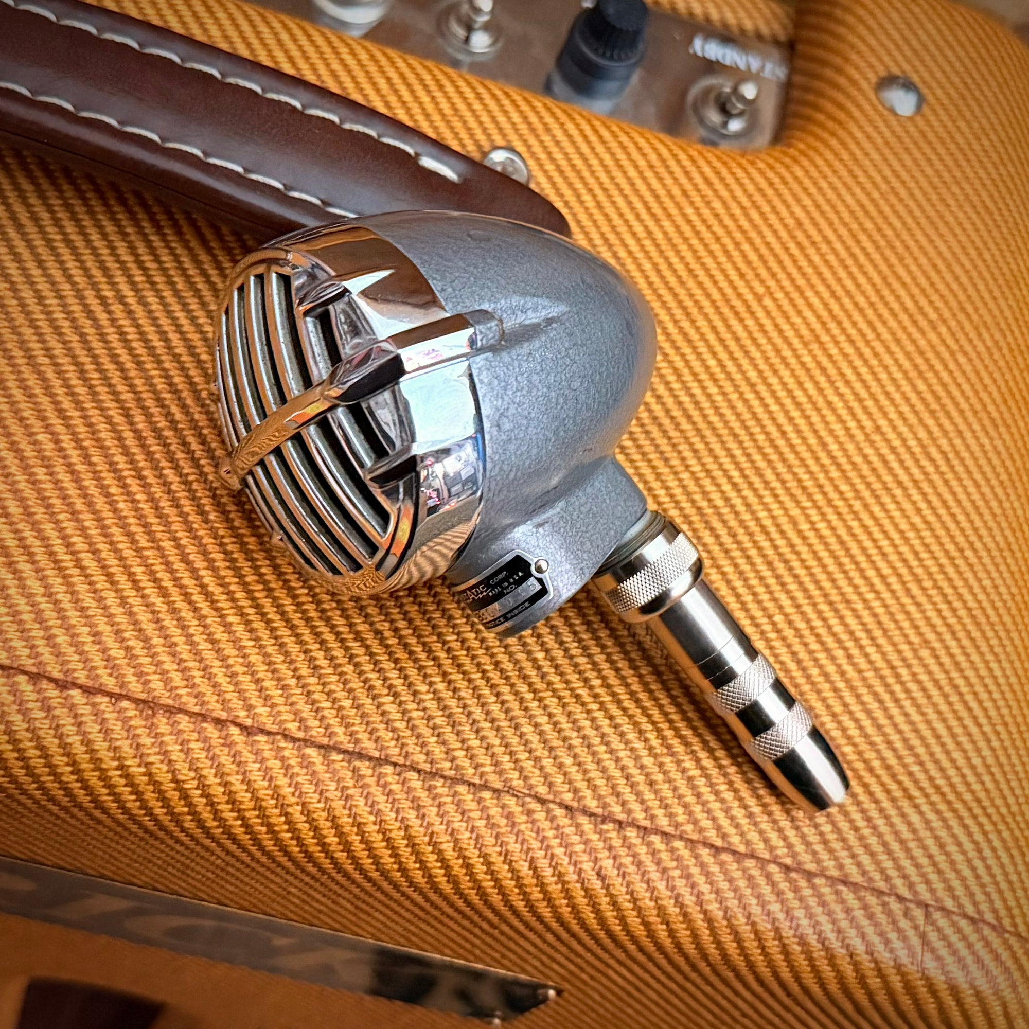 vm1738 - Astatic JT-30, Hot Crystal