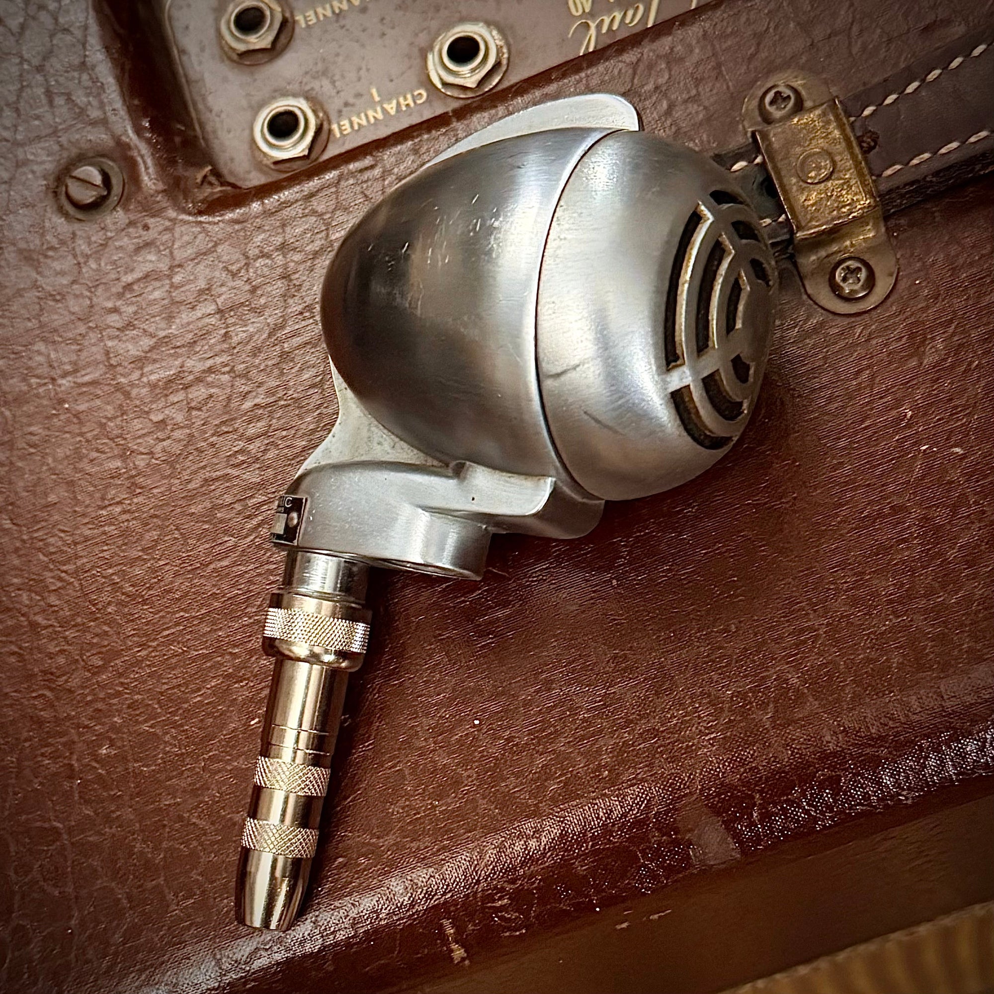 vm1745 - Turner Challenger CD, Astatic Crystal