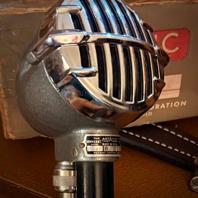 vm1770 - Astatic JT-40 in box, 101 Crystal