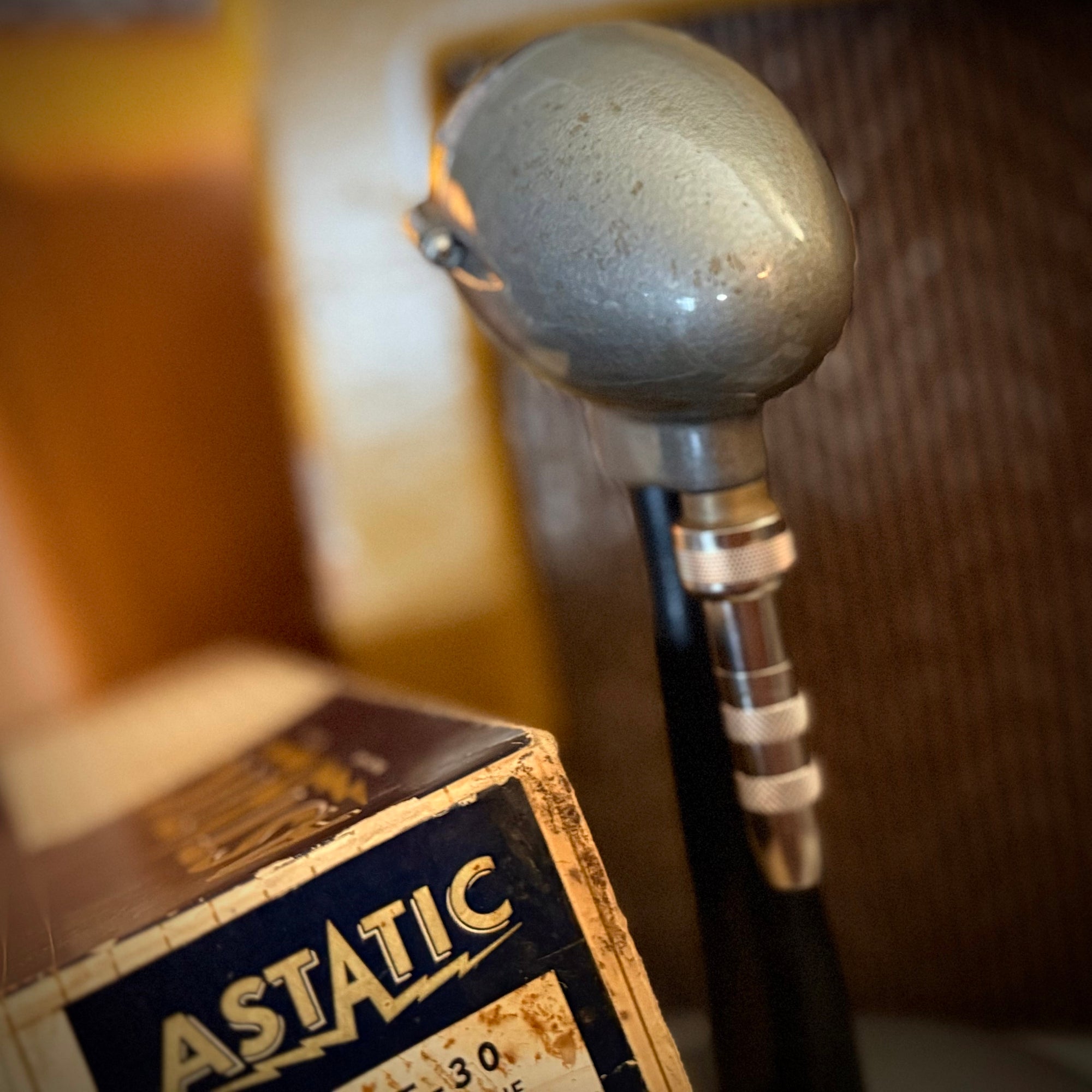 vm1792 - Astatic JT-30 in box, Vintage Crystal