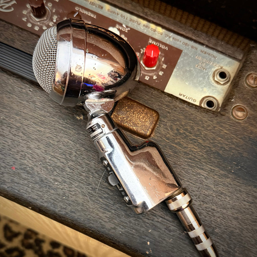 vm1813 - Astatic T-3-S, Shure Controlled Magnetic