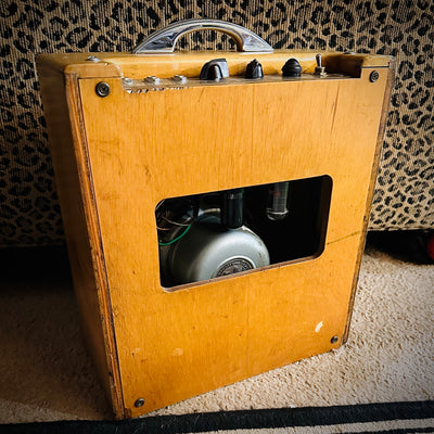 VMA1109 - Alamo Model 3 Amp, 1x10" speaker