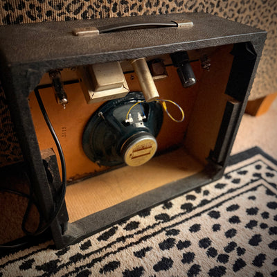 VMA1172 - Airline Amp, 1x8" speaker