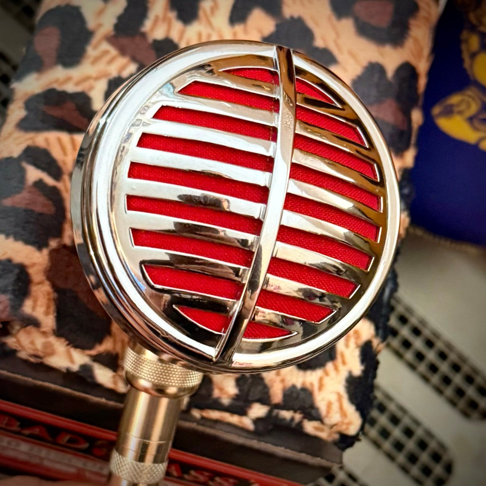 VMS1101 - Custom Astatic Biscuit, Brush Crystal
